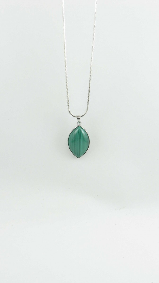 Confidence_Yoga_Jewelry_Necklace_Malachite_Pendant_Silver_Green
